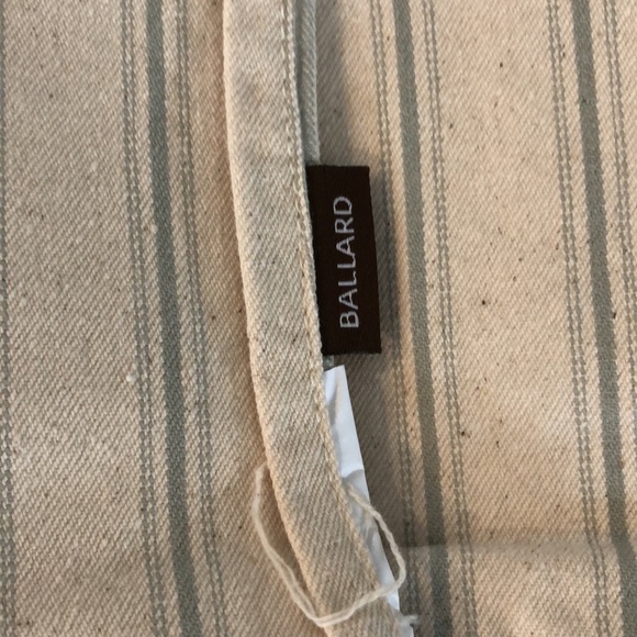 26x26 spa sham from Ballard Designs NEW - Picture 5 of 6